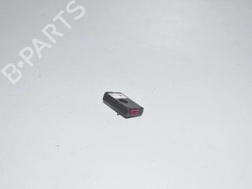 antennabase-bmw-3-f30-f80-2011-2012-2013-2014-2015-2016-2017-2018-34075337 main image