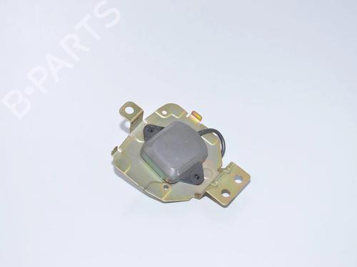 Antenne/Base Antenne/Base BMW 5 (E39) 520 d (136 hp) 34069489 34069489