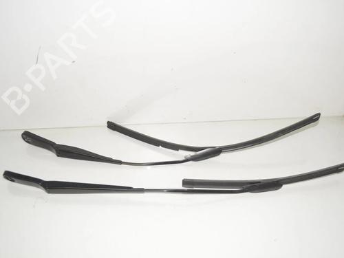 front-windshield-wiper-arm-bmw-1-f40-2019-34086702 main image