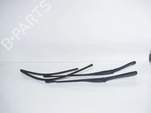 Used Front windshield wiper arm Front windshield wiper arm 38260411 38260411