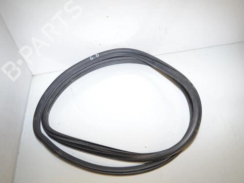 Used Rubber door seal Rubber door seal BMW X1 (F48) xDrive 18 d (150 hp) 34077518 34077518