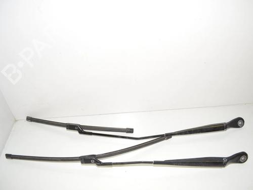 Used Front windshield wiper arm Front windshield wiper arm BMW 2 Gran Tourer (F46) 220 d xDrive (190 hp) 34065155 34065155