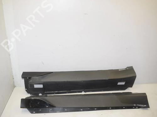 Used Right sideskirt Right sideskirt 38552038 38552038