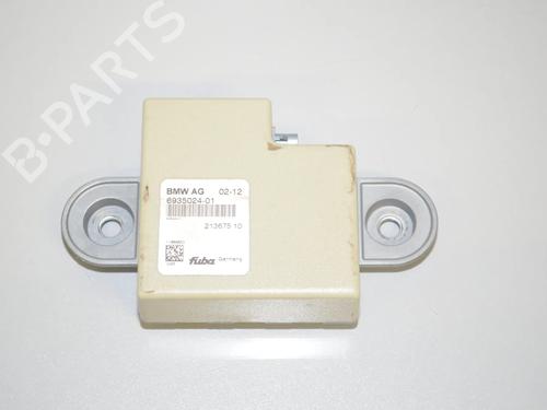 antennabase-bmw-x3-f25-2010-2011-2012-2013-2014-2015-2016-2017-34065254 main image