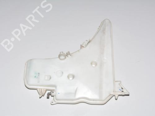 Used Windscreen washer tank Windscreen washer tank BMW 3 Coupe (E92) 325 d (204 hp) 34096074 34096074