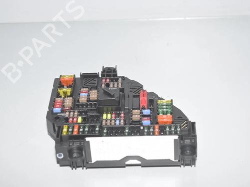 fuse-box-bmw-5-touring-f11-2009-2010-2011-2012-2013-2014-2015-2016-2017-34082395 main image