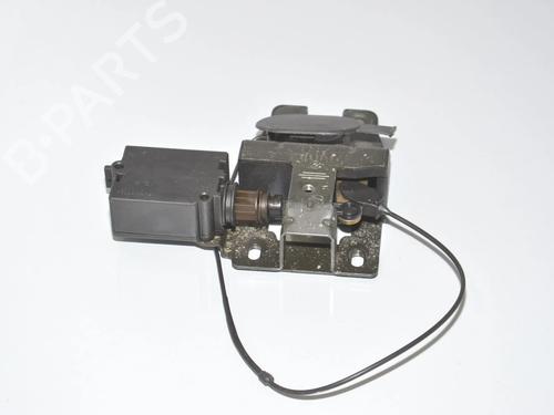 Used Tailgate lock Tailgate lock BMW 5 Touring (E39) 520 d (136 hp) 34072262 34072262