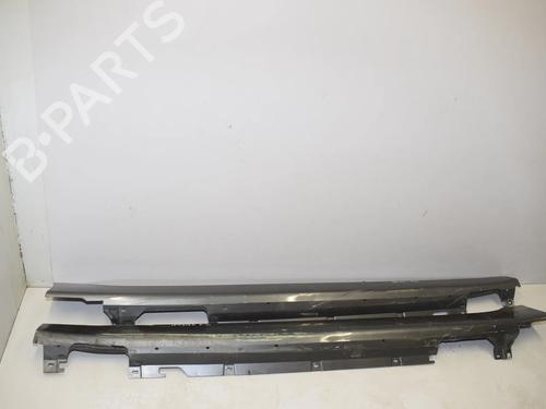 Høyre side kjol Høyre side kjol BMW 2 Gran Tourer (F46) 216 d (116 hp) 34502678 34502678