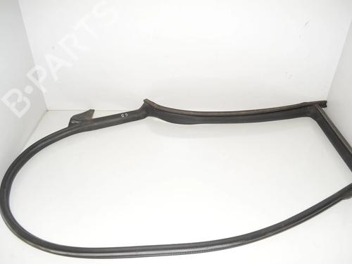 Used Rubber door seal Rubber door seal TESLA MODEL 3 (5YJ3) EV (283 hp) 34082260 34082260