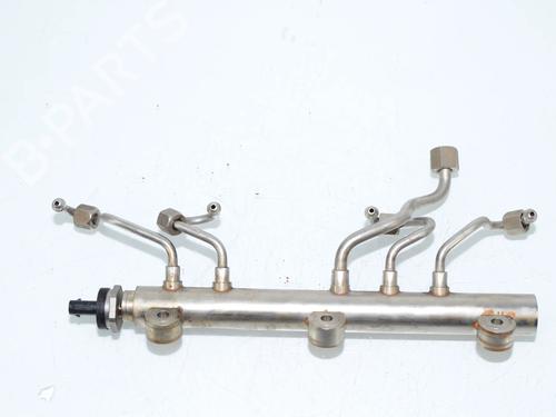 Used Injection rail Injection rail 37610792 37610792