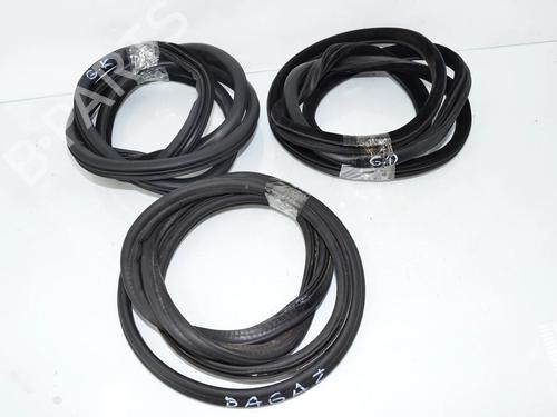 rubber-door-seal-bmw-5-f10-2009-2010-2011-2012-2013-2014-2015-2016-36960770 main image