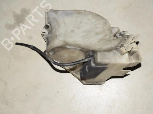 windscreen-washer-tank-bmw-3-e46-1997-1998-1999-2000-2001-2002-2003-2004-2005-34072506 main image