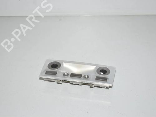 Used Interior roof light Interior roof light BMW 7 (E65, E66, E67) 730 d (211 hp) 34078907 34078907