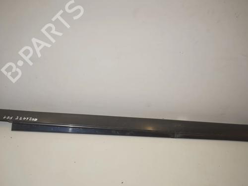 Højre sidekjole Højre sidekjole BMW 7 (F01, F02, F03, F04) 730 d (245 hp) 34085688 34085688