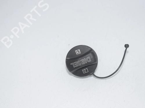 Used Fuel cap Fuel cap 38421179 38421179