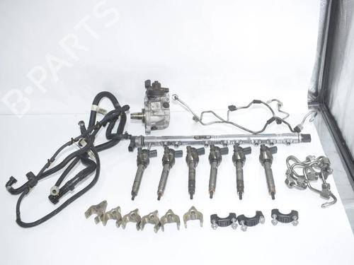 Used Injection pump Injection pump BMW 5 Touring (F11) 530 d xDrive (258 hp) 36520896 36520896