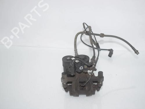 Used Right rear brake caliper Right rear brake caliper BMW 2 Active Tourer (F45) 218 i (136 hp) 39885021 39885021