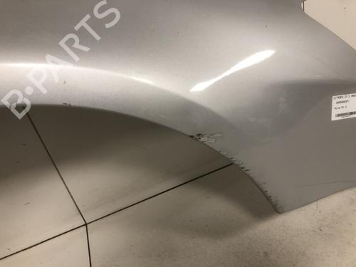 Used Right front fenders Right front fenders 37684012 37684012