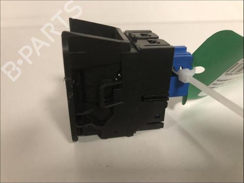 switch-peugeot-partner-box-bodympv-k9-2018-37752589 main image