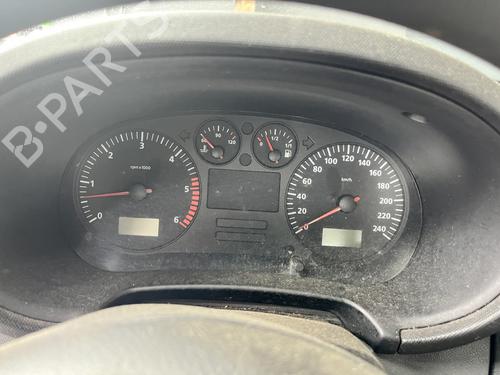Cockpit Cockpit SEAT LEON (1M1) 1.9 TDI (110 hp) 34705743 34705743