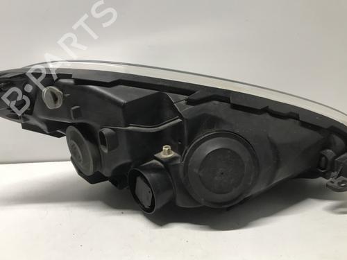 left-headlight-citroen-c4-picasso-i-mpv-ud_-2006-2007-2008-2009-2010-2011-2012-2013-2014-2015-33602747 main image