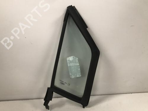 Vidro triangular frente esquerdo Vidro triangular frente esquerdo OPEL AGILA B (H08) 1.0 (F68) (65 hp) 33948215 33948215
