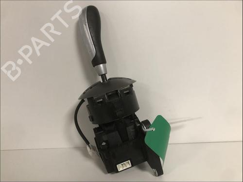Used Gear lever Gear lever LANCIA YPSILON (843_) 1.4 16V (843.AXC11, 843.AXC1B, 843.AXC1A) (95 hp) 33578794 33578794