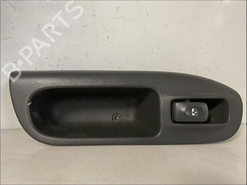 Used Left front window switch Left front window switch RENAULT SCÉNIC I MPV (JA0/1_, FA0_) [1999-2010] 33573124 33573124