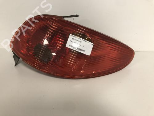 Feu arrière droit Feu arrière droit PEUGEOT 206 Hatchback (2A/C) [1998-2012] 36378174 36378174