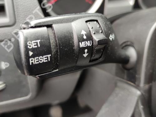 switch-ford-kuga-i-2008-2009-2010-2011-2012-36577230 main image