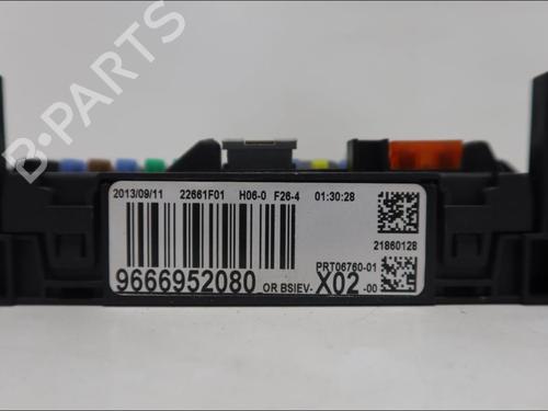 Used Fuse box Fuse box CITROËN C3 II (SC_) 1.6 HDi (92 hp) 33577227 33577227