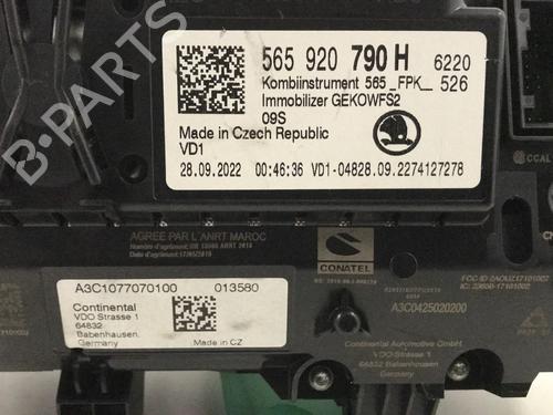 Instrument cluster SKODA KAROQ (NU7, ND7) 1.5 TSI | BP37752640C47 - Image 3