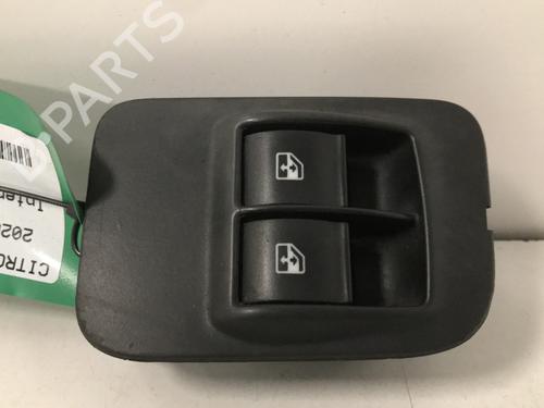 Used Left front window switch Left front window switch CITROËN NEMO Box Body/MPV (AA_) 1.4 HDi (68 hp) 33990385 33990385