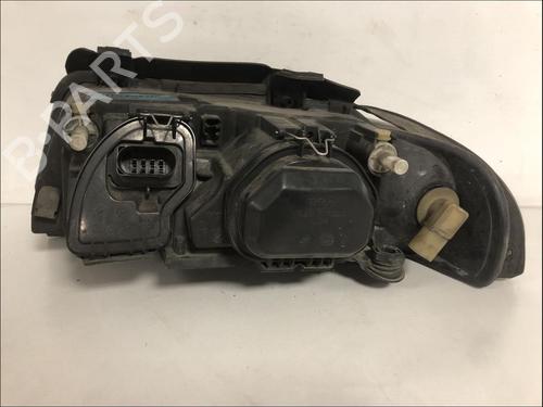 Used Right headlight Right headlight AUDI A4 B5 (8D2) 1.9 TDI (116 hp) 33578407 33578407