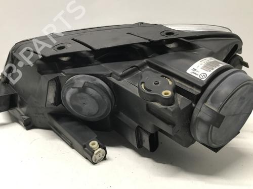 Used Right headlight Right headlight VW PASSAT B6 (3C2) 2.0 FSI (150 hp) 33586564 33586564