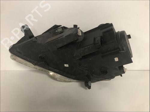 Used Right headlight Right headlight VW PASSAT B6 (3C2) 1.9 TDI (105 hp) 33586817 33586817