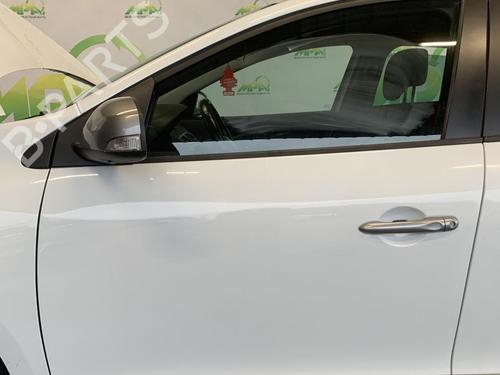 left-front-door-renault-megane-iii-hatchback-bz01_-b3_-2008-33597853 main image