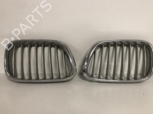 Used Grille Grille BMW X5 (E53) 3.0 d (184 hp) 33598781 33598781