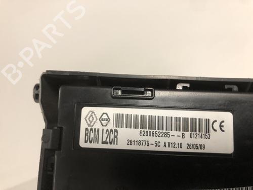 Used Fuse box Fuse box 36419707 36419707