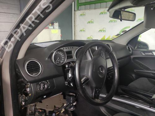 Used Dashboard Dashboard MERCEDES-BENZ M-CLASS (W164) ML 280 CDI 4-matic (164.120) (190 hp) 33593749 33593749