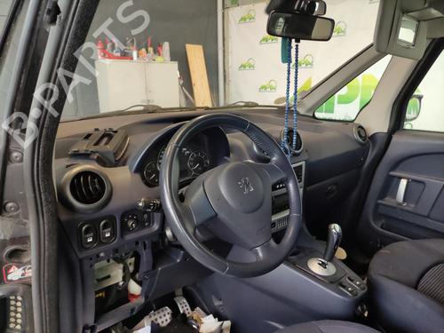 Used Dashboard Dashboard PEUGEOT 1007 (KM_) 1.6 16V (109 hp) 33594546 33594546