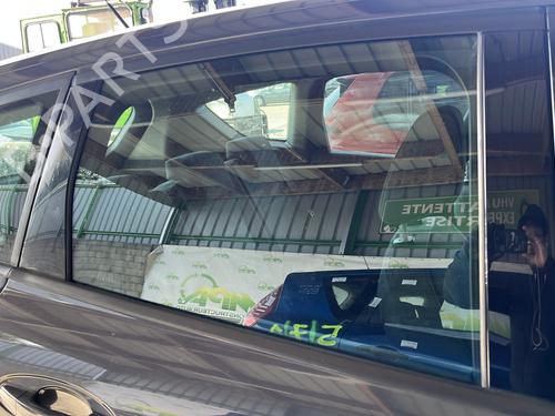 rear-right-door-window-ford-c-max-ii-dxacb7-dxaceu-2010-2011-2012-2013-2014-2015-2016-2017-2018-2019-35915352 main image