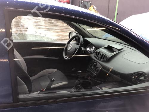 front-right-door-window-renault-clio-iii-br01-cr01-2005-2006-2007-2008-2009-2010-2011-2012-2013-2014-33680750 main image