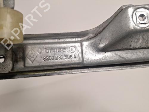 Used Rear left window mechanism Rear left window mechanism RENAULT CLIO II (BB_, CB_) 1.5 dCi (100 hp) 33573403 33573403