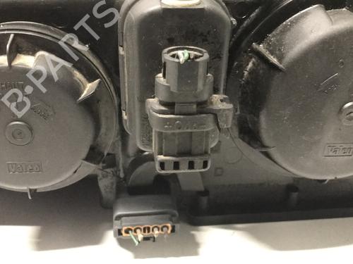 Used Right headlight Right headlight RENAULT LAGUNA II (BG0/1_) 1.9 dCi (BG08, BG0G) (120 hp) 33601186 33601186