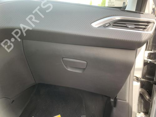 Used Glove box Glove box PEUGEOT 208 I (CA_, CC_) 1.2 THP 110 (110 hp) 33990443 33990443