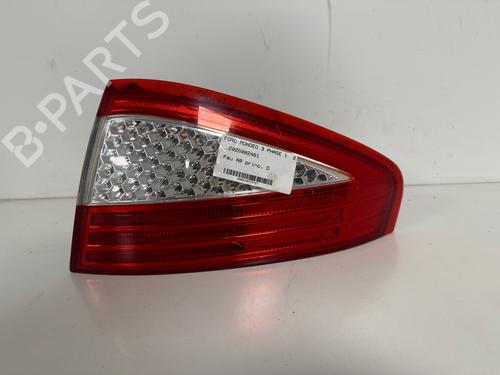 Used Right taillight Right taillight 37229633 37229633