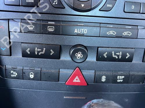 climate-control-peugeot-407-coupe-6c_-2005-33603208 main image