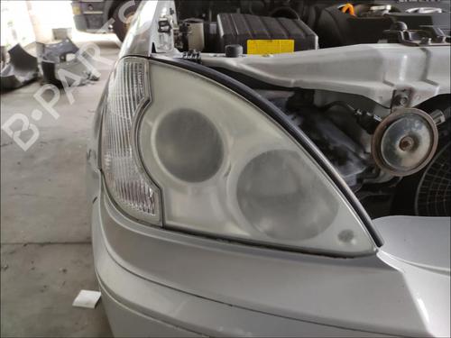Used Right headlight Right headlight HYUNDAI TERRACAN (HP) 2.9 CRDi 4WD (150 hp) 33589865 33589865
