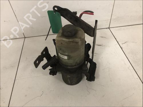 Used Steering pump Steering pump FORD FOCUS II (DA_, HCP, DP) 2.0 TDCi (136 hp) 33587976 33587976